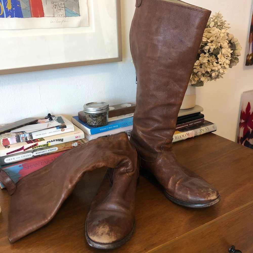 Distressed Frye Leather Boots - Size 8.5